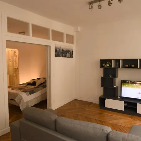 Aparthotel Orleans Parigi